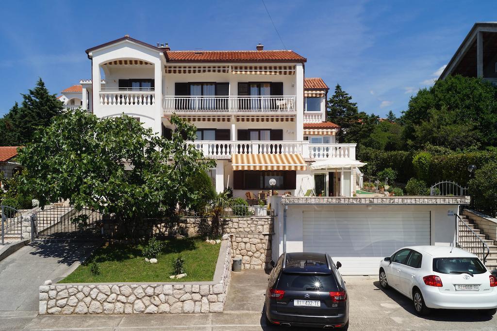 Apartments Lina Нови-Винодолски Экстерьер фото