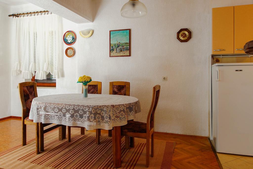 Apartments Lina Нови-Винодолски Номер фото