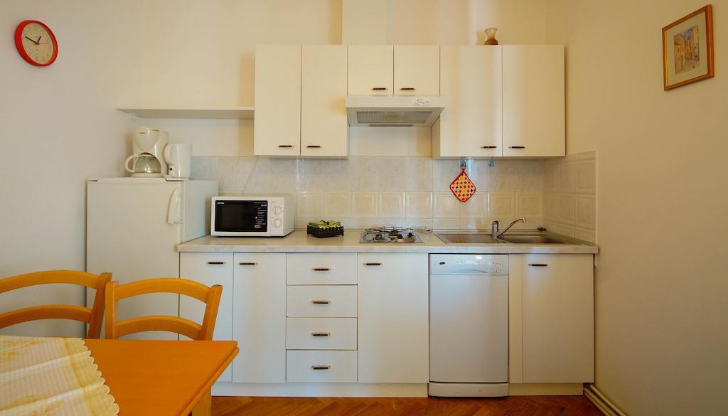 Apartments Lina Нови-Винодолски Номер фото